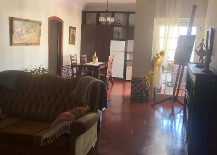 Maria ホームステイ アルブフェイラ